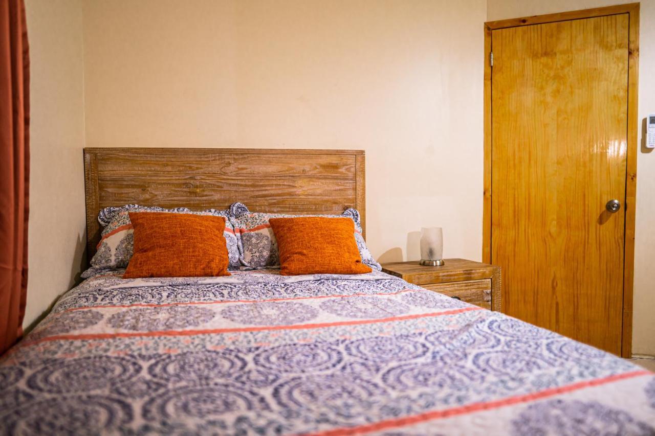 Connie'S Comfort Suites St. John's Bagian luar foto